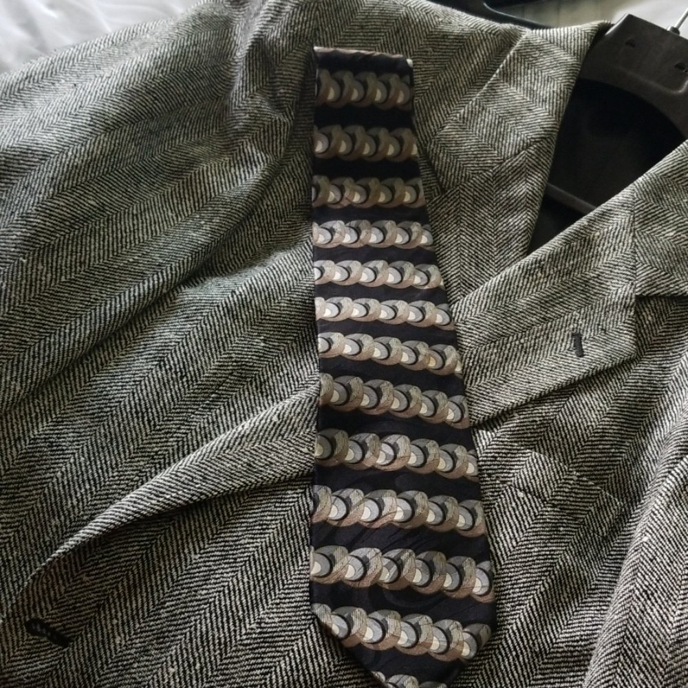 Tie